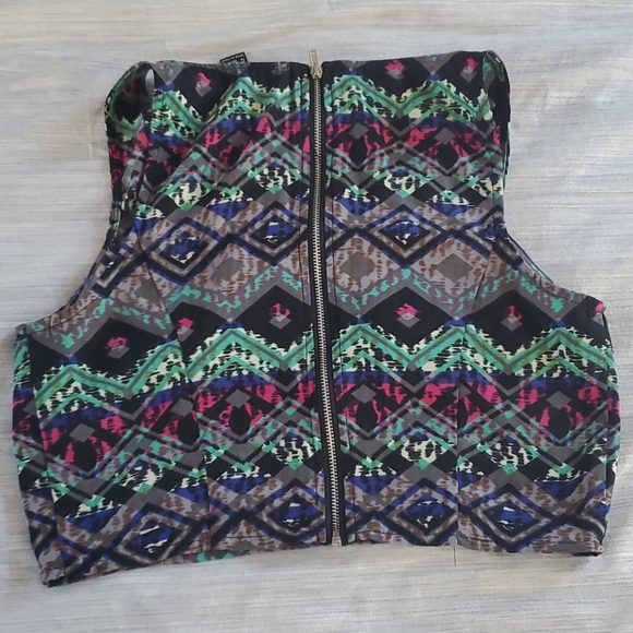 Colorful Patterned Crop Top - Picture 2 of 7